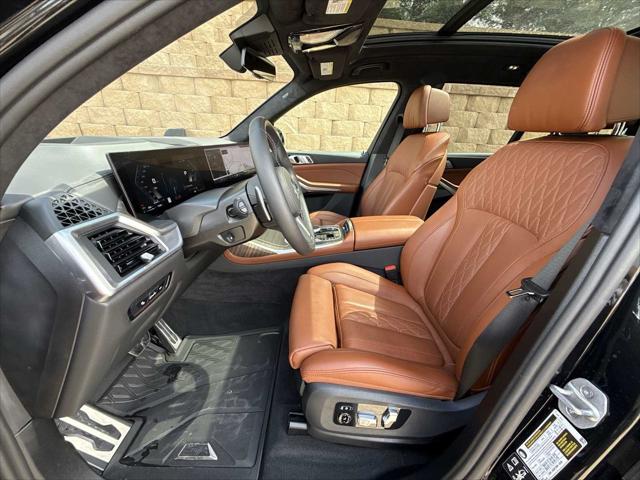 2025 BMW X7 M60i