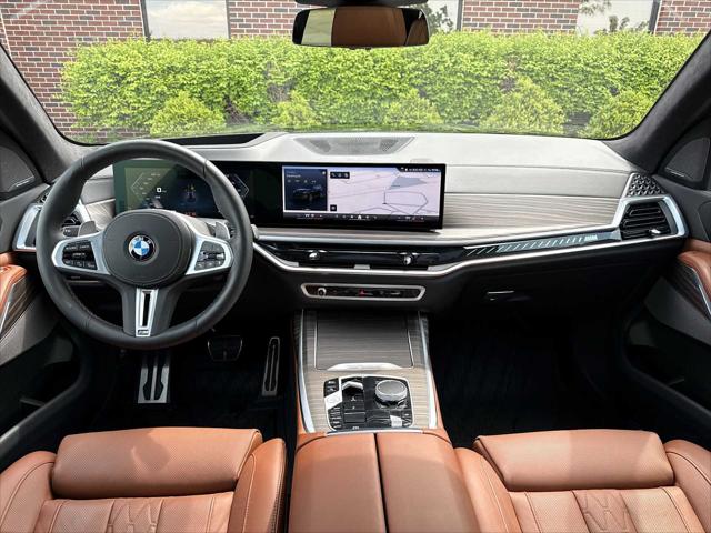 2025 BMW X7 M60i