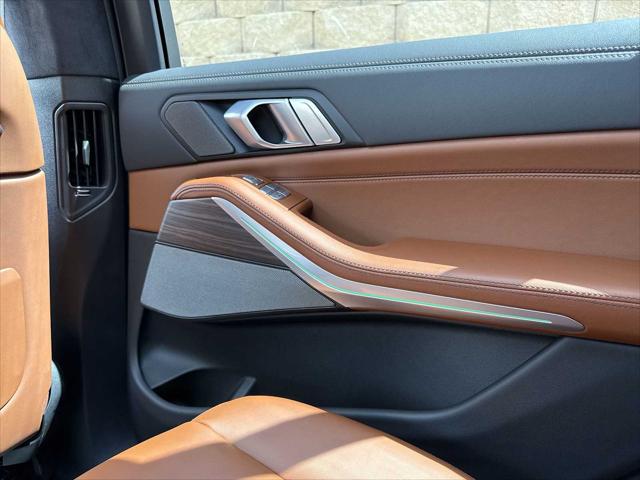 2025 BMW X7 M60i