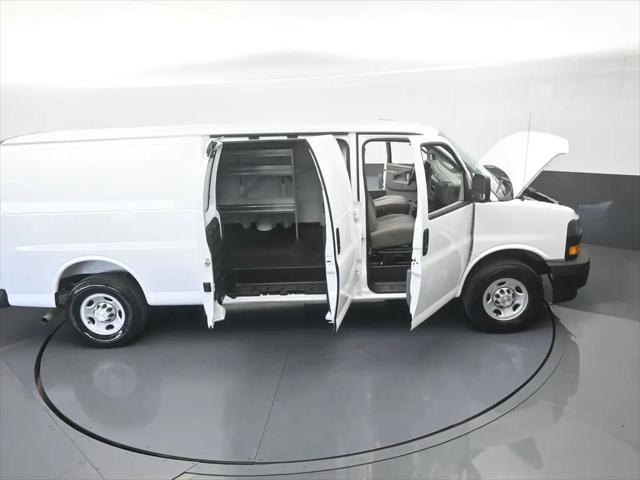 2026 Chevrolet Express Cargo Van 2500 Extended Wheelbase, WT, RWD