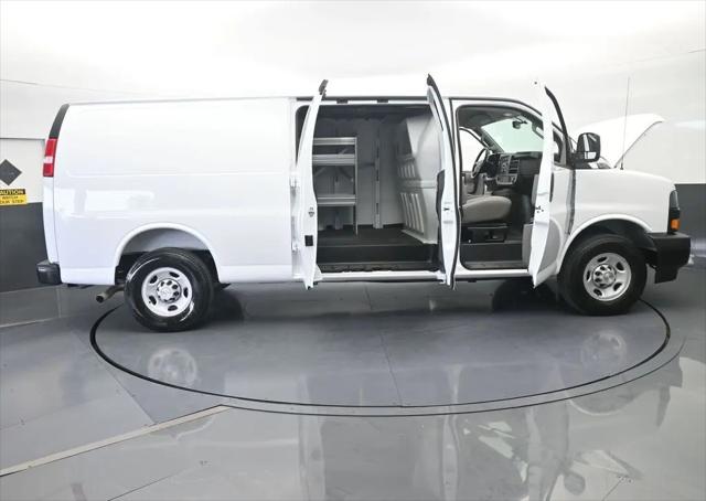 2026 Chevrolet Express Cargo Van 2500 Extended Wheelbase, WT, RWD
