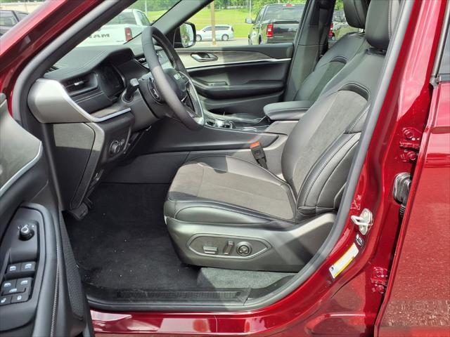 2026 Jeep Grand Cherokee L Altitude 4x4