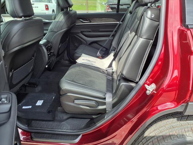 2026 Jeep Grand Cherokee L Altitude 4x4