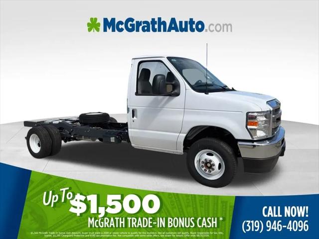 2026 Ford E-450 Cutaway E-Series Cutaway for sale in Hiawatha, IA