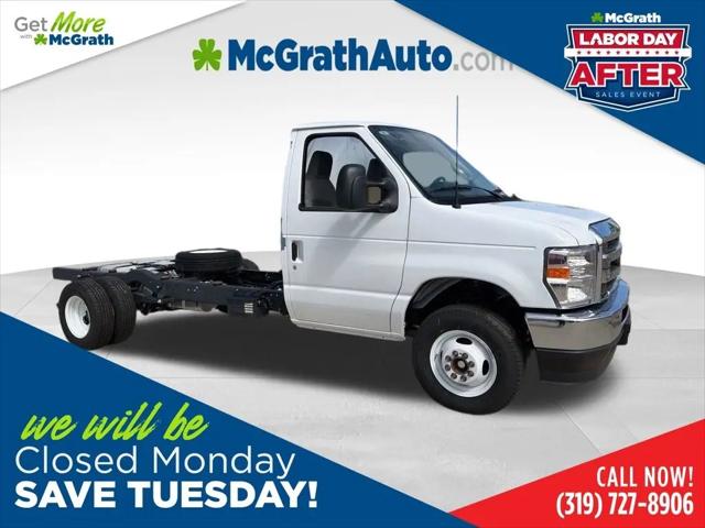 2026 Ford E-450 Cutaway E-Series Cutaway for sale in Hiawatha, IA