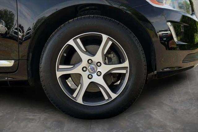 2015 Volvo XC60 T6 Platinum