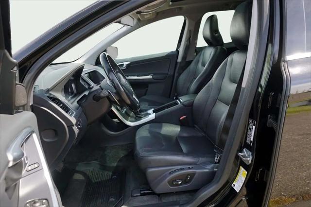 2015 Volvo XC60 T6 Platinum