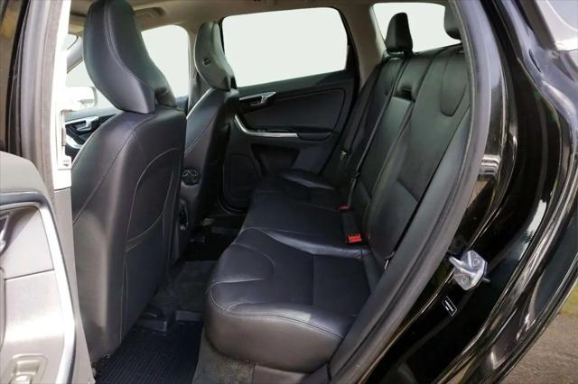 2015 Volvo XC60 T6 Platinum