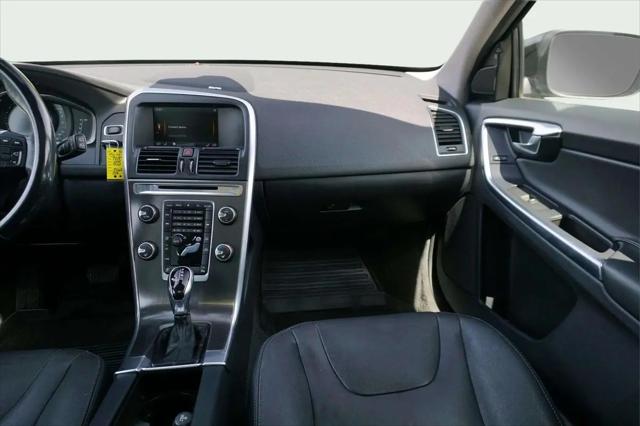 2015 Volvo XC60 T6 Platinum