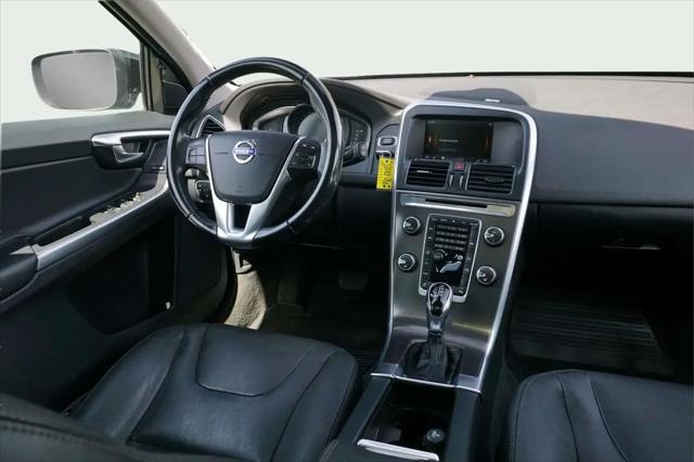 2015 Volvo XC60 T6 Platinum