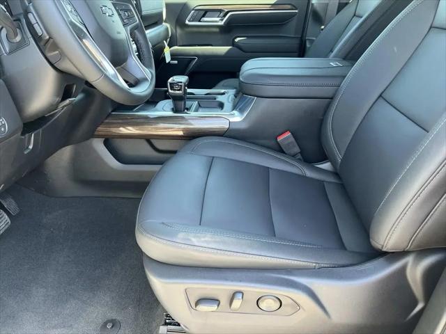 2026 Chevrolet Silverado 1500 4WD Crew Cab Short Bed RST