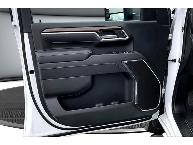 2025 Chevrolet Silverado 2500HD 4WD Crew Cab Standard Bed LT