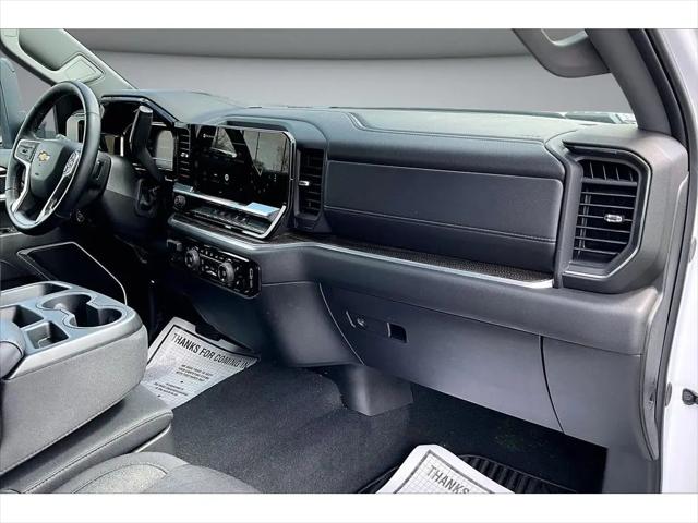 2025 Chevrolet Silverado 2500HD 4WD Crew Cab Standard Bed LT