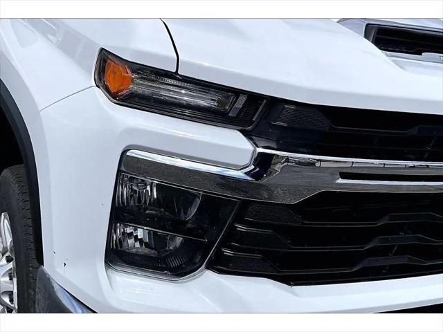 2025 Chevrolet Silverado 2500HD 4WD Crew Cab Standard Bed LT