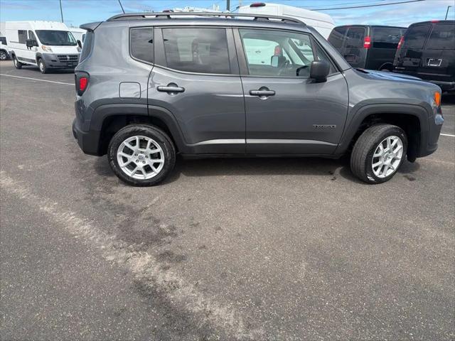 2022 Jeep Renegade Latitude 4x4