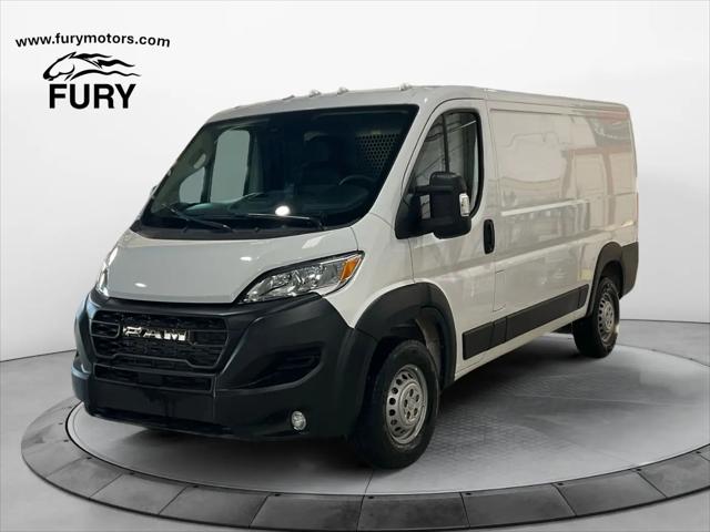 2025 Ram ProMaster 2500 Cargo Van Tradesman Low Roof 136" WB w/Pass Seat
