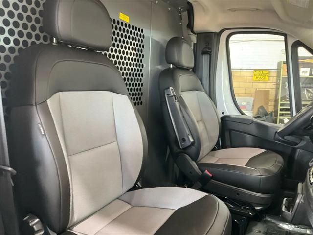 2025 Ram ProMaster 2500 Cargo Van Tradesman Low Roof 136" WB w/Pass Seat