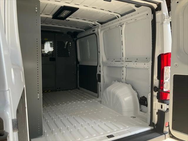 2025 Ram ProMaster 2500 Cargo Van Tradesman Low Roof 136" WB w/Pass Seat