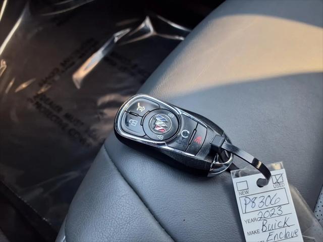 2023 Buick Enclave Essence FWD