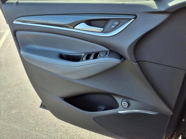 2023 Buick Enclave Essence FWD