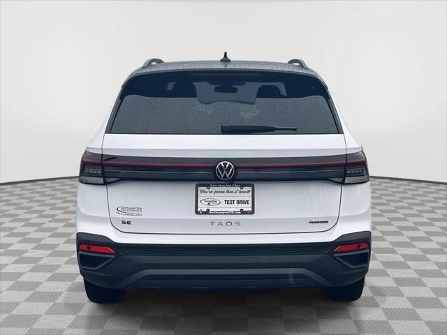 2026 Volkswagen Taos SE Black