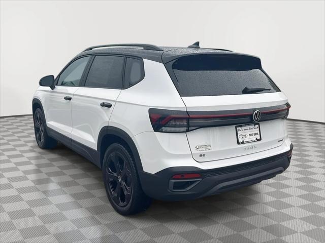 2026 Volkswagen Taos SE Black
