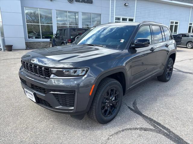 2026 Jeep Grand Cherokee Altitude 4x4 for sale in Hillsboro, NH
