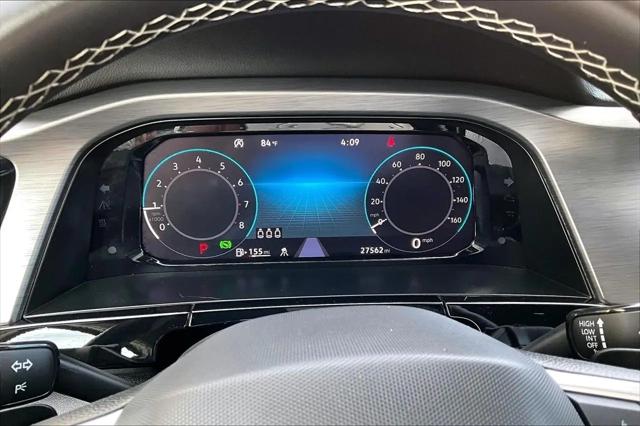 2025 Volkswagen Atlas Cross Sport 2.0T SE w/Technology