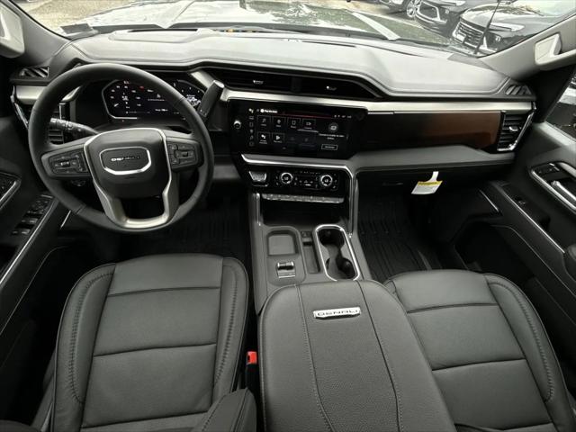 2026 GMC Sierra 2500HD Crew Cab, Standard Bed, Denali, 4WD