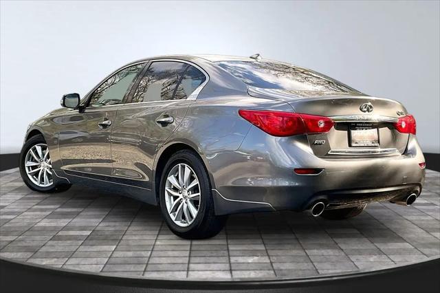 2015 INFINITI Q50 Standard