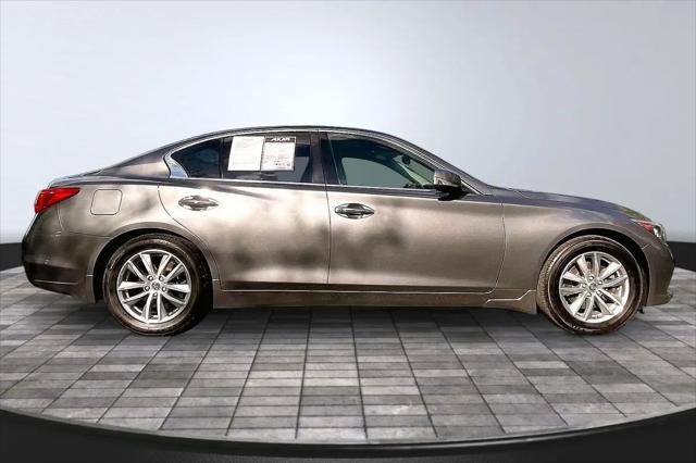 2015 INFINITI Q50 Standard