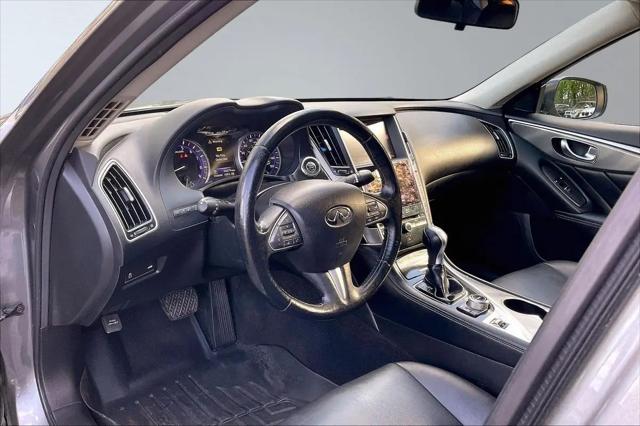 2015 INFINITI Q50 Standard