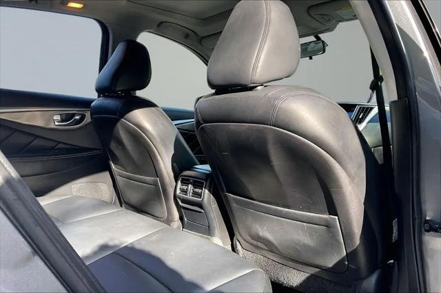 2015 INFINITI Q50 Standard