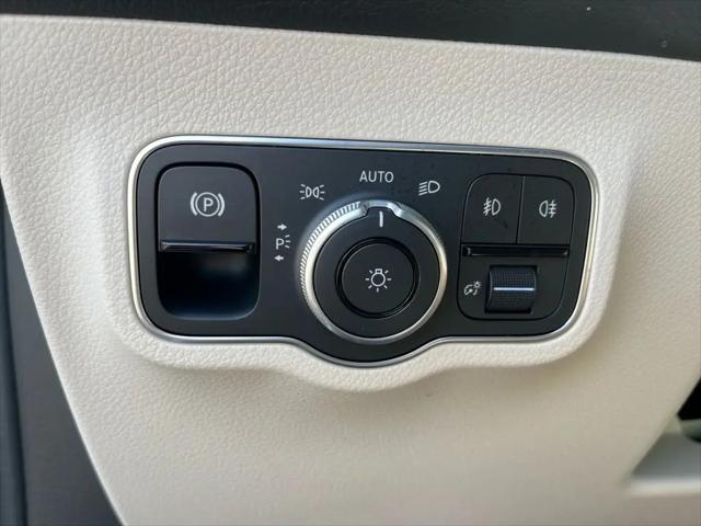 2026 Mercedes-Benz GLB 4MATIC
