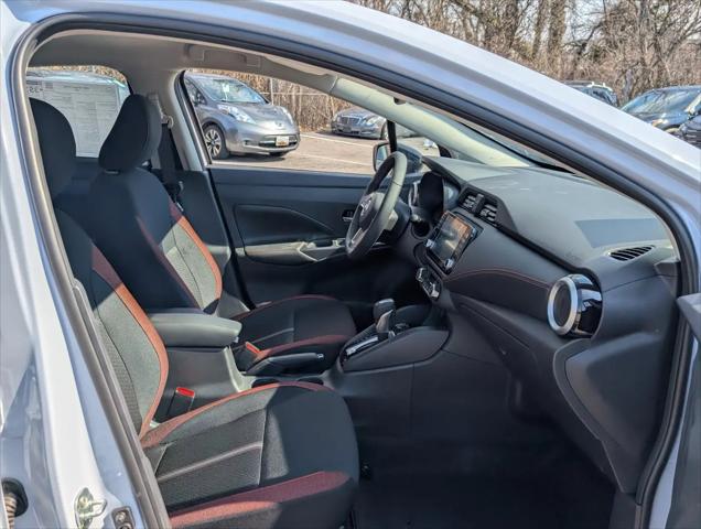 2025 Nissan Versa 1.6 SR