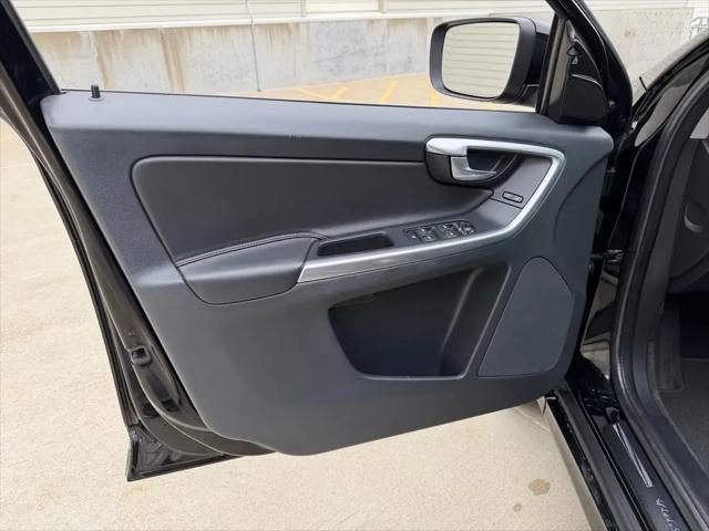 2016 Volvo XC60 T5 Premier