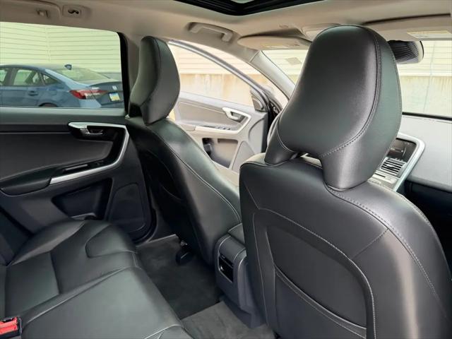2016 Volvo XC60 T5 Premier