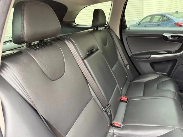 2016 Volvo XC60 T5 Premier