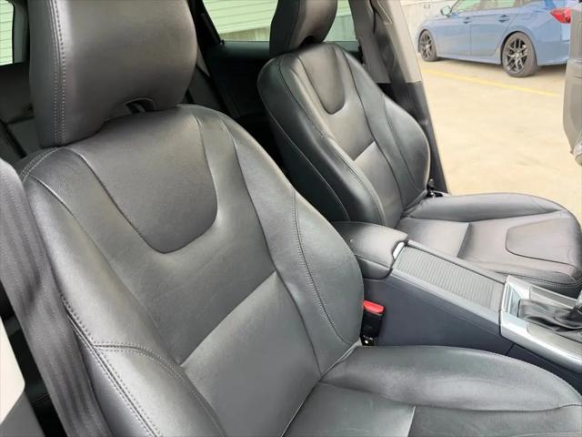 2016 Volvo XC60 T5 Premier