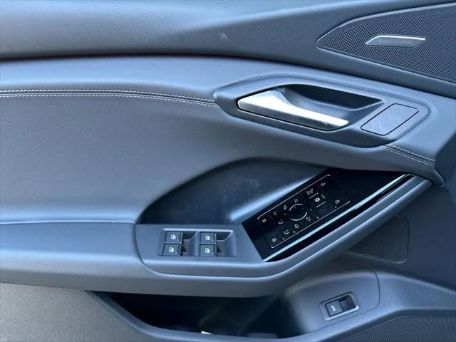 2027 Audi SQ6 e-tron Premium Plus