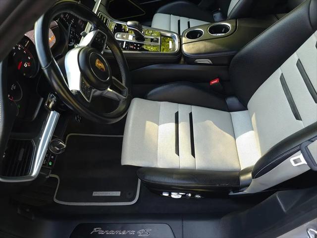 2020 Porsche Panamera 4S