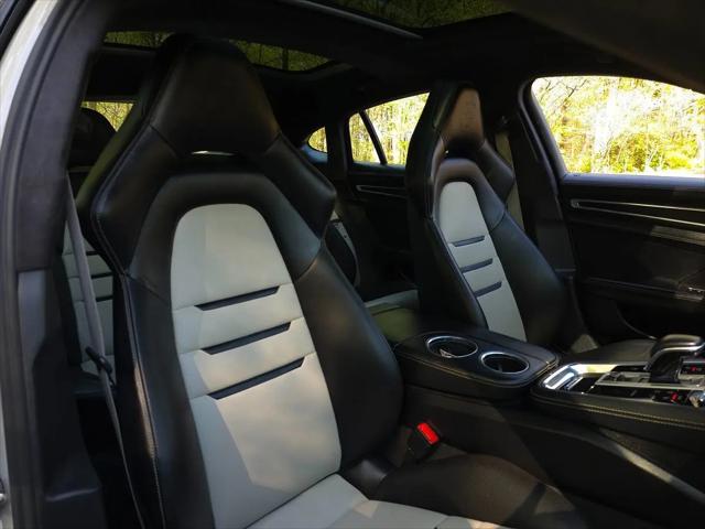 2020 Porsche Panamera 4S
