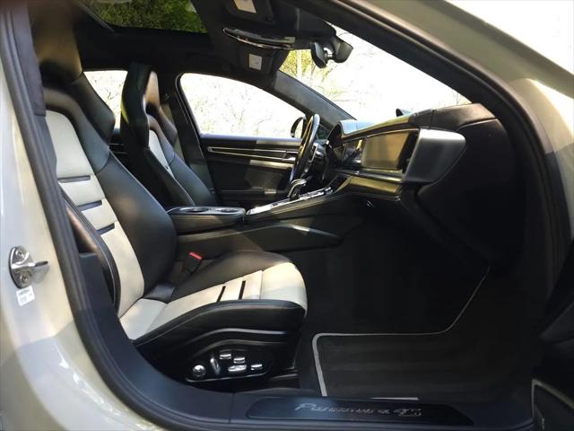 2020 Porsche Panamera 4S