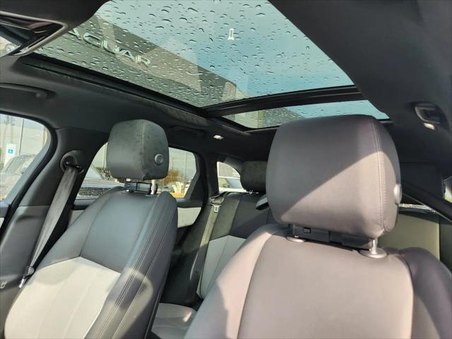2026 Land Rover Range Rover Velar P250 Dynamic SE