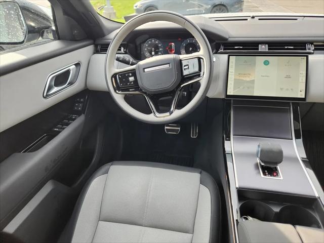 2026 Land Rover Range Rover Velar P250 Dynamic SE