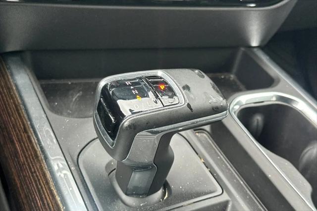 2023 GMC Sierra 1500 4WD Crew Cab Short Box Elevation with 3SB