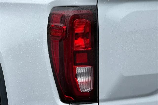 2023 GMC Sierra 1500 4WD Crew Cab Short Box Elevation with 3SB