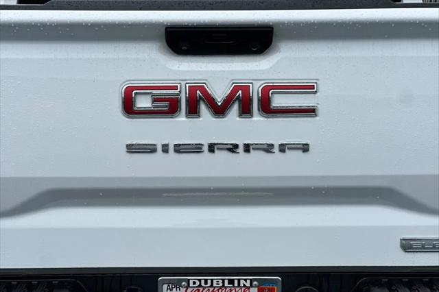 2023 GMC Sierra 1500 4WD Crew Cab Short Box Elevation with 3SB