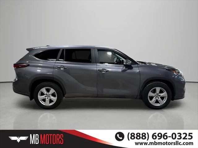 2024 Toyota Highlander LE