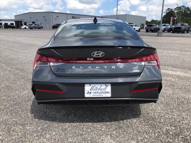 2026 Hyundai Elantra Hybrid SEL Sport